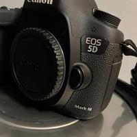 CANON 5D MARK III + 24-105 mm F4.0 + 35 mm  F 2.0 