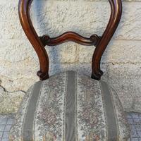 Sedia d'antiquariato ad Ancona