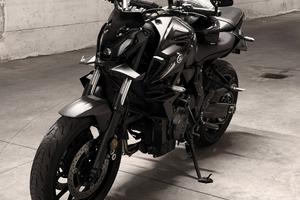 YAMAHA MT07 pure 2023