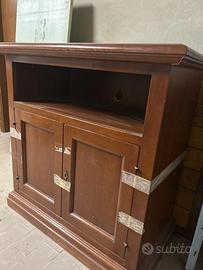 Credenza in legno massello