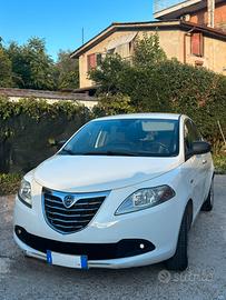 LANCIA Y doppia alimentazione del 2015