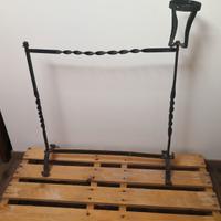 Porta attrezzi da camino originale e antico.