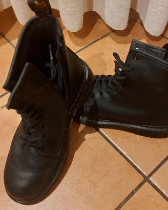 dr martens 33