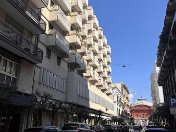 Ufficio Bari [Cod. rif 3291593ACU]