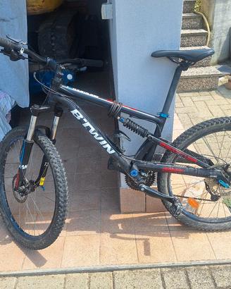 Mountain bike Btwin biammortizzata del 26