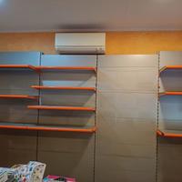 scaffalatura/arredamento negozio 