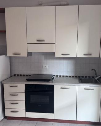 Parete Cucina (240cm) con frigo