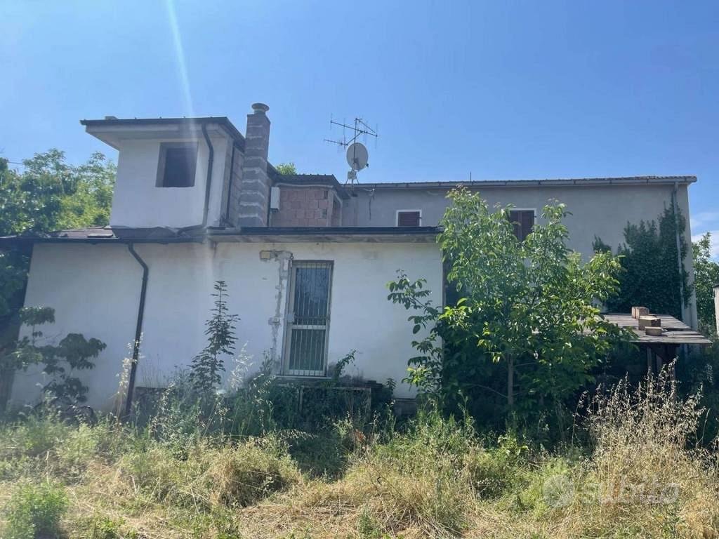 Casa – Montorio al Vomano, Villa Scaricamazza - Vista 3