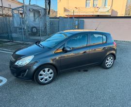 Opel corsa 1.2 gpl neopatentati 130.000 km