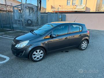 Opel corsa 1.2 gpl neopatentati 130.000 km