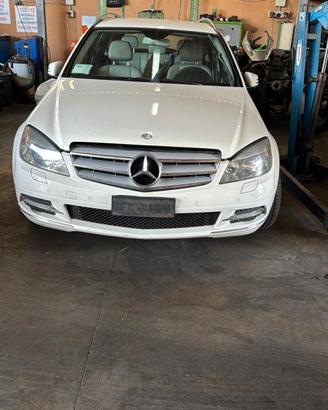 Pezzi di Ricambio Mercedes C200 anno 2010