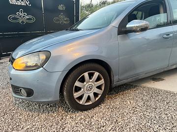 Volkswagen Golf VI