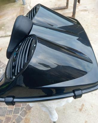 tourpak per moto Harley completo di subwoofer 