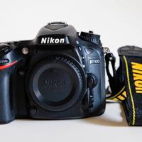 Nikon d7100 + 3 Obiettivi e accessori