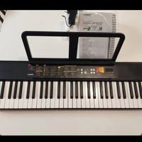 Yamaha PSR-F52 Digital keyboard 