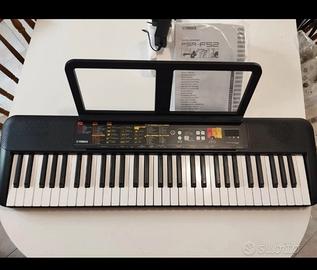 Yamaha PSR-F52 Digital keyboard 