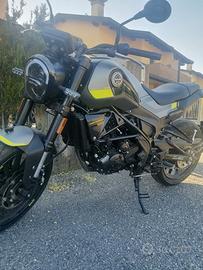 Moto Leoncino Benelli 250