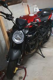 MV Agusta Brutale 800R