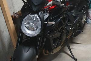 MV Agusta Brutale 800R