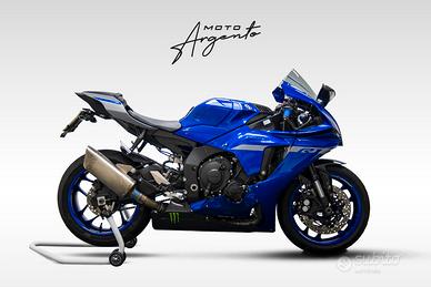 Yamaha YZF R1