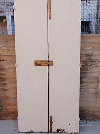 portone in legno 215 per 103