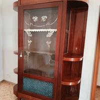 Credenza antica