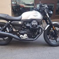 MOTO GUZZI V7 STONE CON SOLI 1700 KM