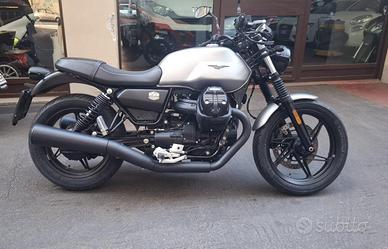 MOTO GUZZI V7 STONE CON SOLI 1700 KM