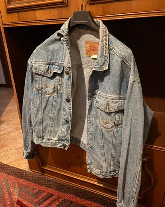Giubbotto di jeans