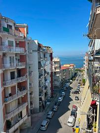 4 LOCALI A TORRE DEL GRECO