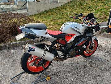 Aprilia tuono 1000r 2004