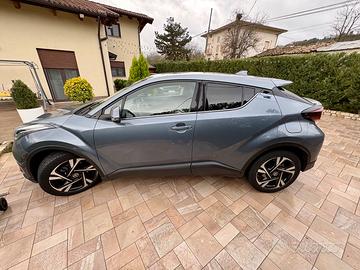 Toyota C-HR Hybrid 1.8 122CV Trend MY22 – 2023