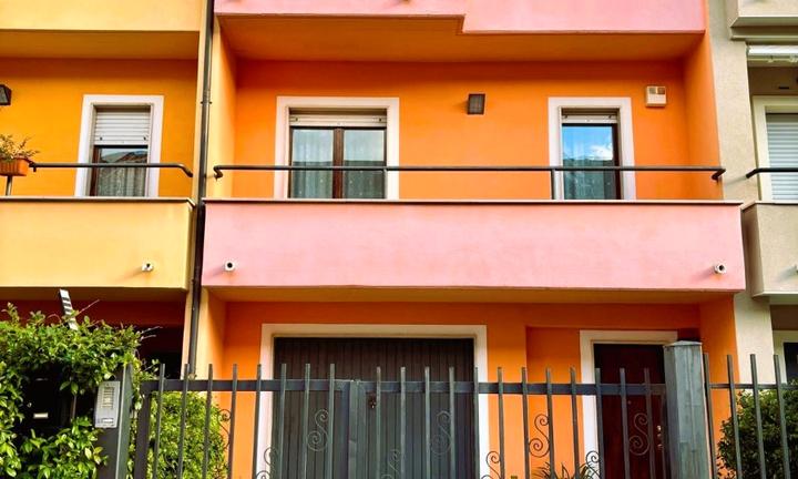 Villetta a schiera in zona tranquilla e centrale