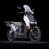 Scooter elettrico patente B per autostrade