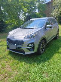 Kia Sportage silver lunar