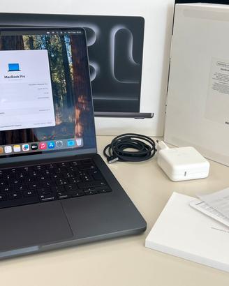 MacBook Pro 14” chip M3Pro 18GB di RAM e SSD 512GB