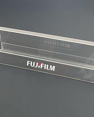 espositore FUJIFILM in plexiglass