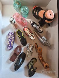 COLLEZIONE DI 15 ACCENDINI A FORMA DI SCARPE –