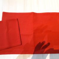 4 oggetti: tavoglietta natalizia e set colazione