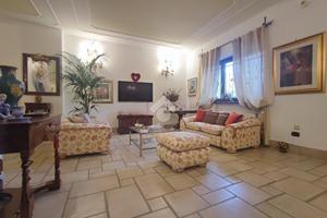 VILLA A SCHIERA A FOGGIA