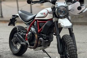 Scrambler Deset Sled