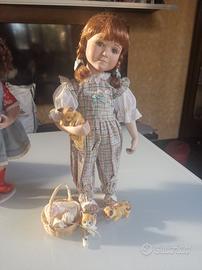 bambola Samantha con i suoi gattini 