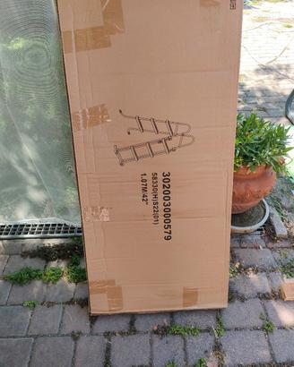 scaletta per piscina nuova 