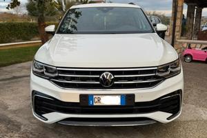 Tiguan 2.0 R-Line DSG 150 CV
