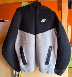 Felpa Nike Tech grigia e nera Junior taglia L