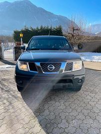 Nissan Navara 2.5 dCi 174CV 4 porte Double Cab