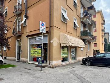 NEGOZIO A VERONA