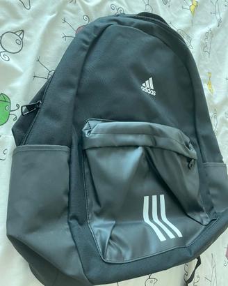 zaino sport Adidas nuovo