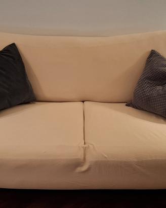 Diivano 2/3 posti + copridivano (incluso) 