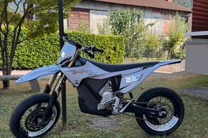 Stark varg 80CV Motard